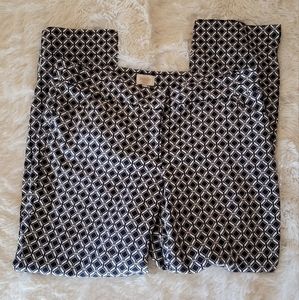 Landry Sz 6 Crop Navy & White W 32 R 9.5 L 23